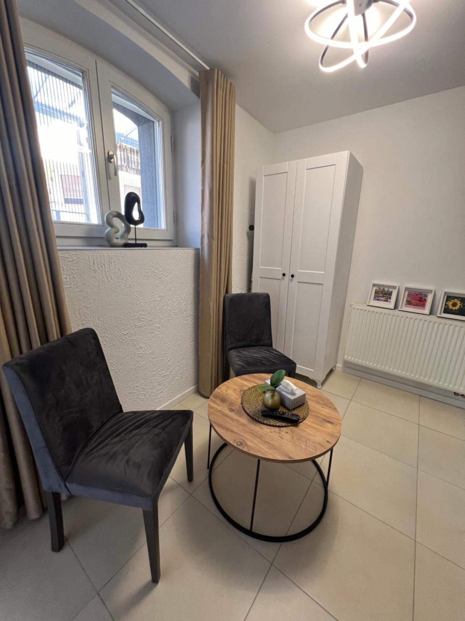 Hilde Apartments Rheinhausen Exterior foto